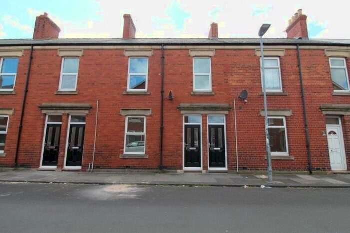 2 Bedroom Flat To Rent In Croft Road, Blyth, NE24