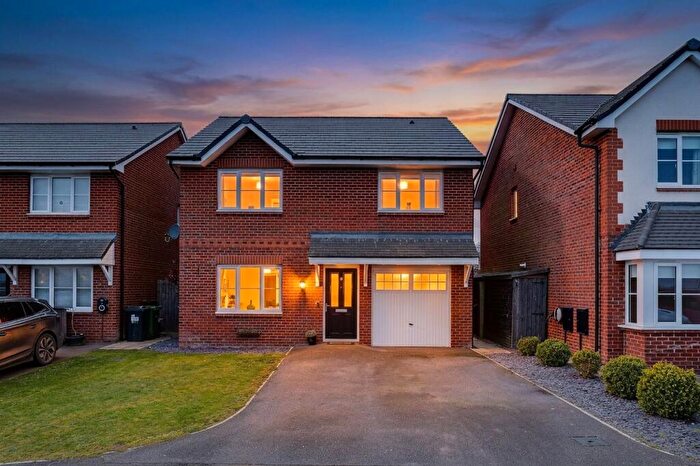 4 Bedroom Detached House For Sale In Strawberry Close, Farndon, CH3