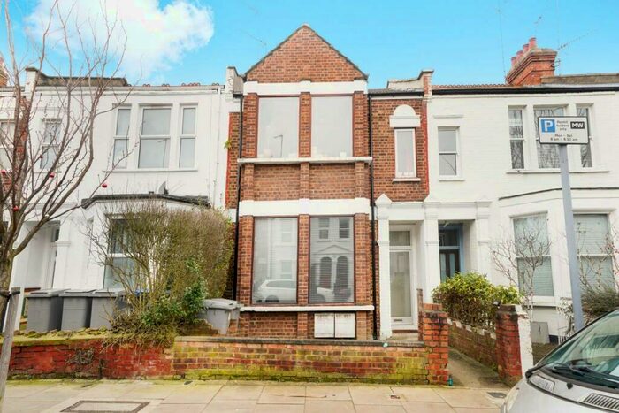 2 Bedroom Flat To Rent In Riffel Road, London, NW2