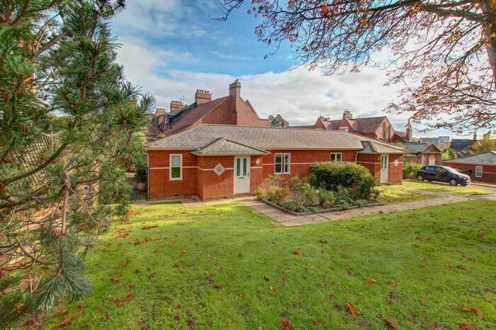 2 Bedroom Semi Detached Bungalow For Sale In Montague Rise, Horseguards, Exeter, EX4