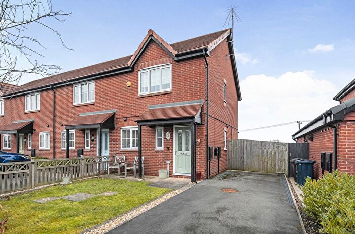 2 Bedroom End Terrace House For Sale In Walton Gardens, Preston, PR4