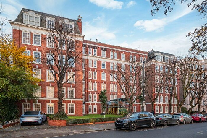 2 Bedroom Flat For Sale In Circus Lodge, Circus Road, London, NW8