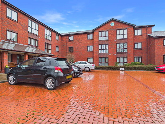 1 Bedroom Flat For Sale In The Fountains, Green Lane, Ormskirk, L39