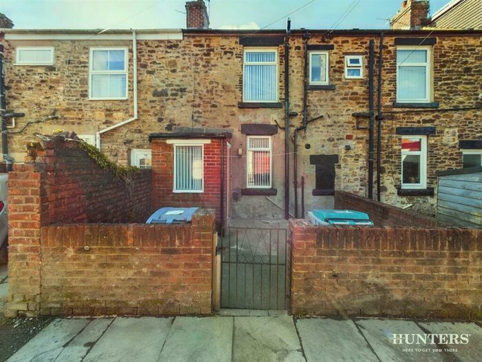 2 Bedroom House To Rent In Temple Gardens, Consett, DH8