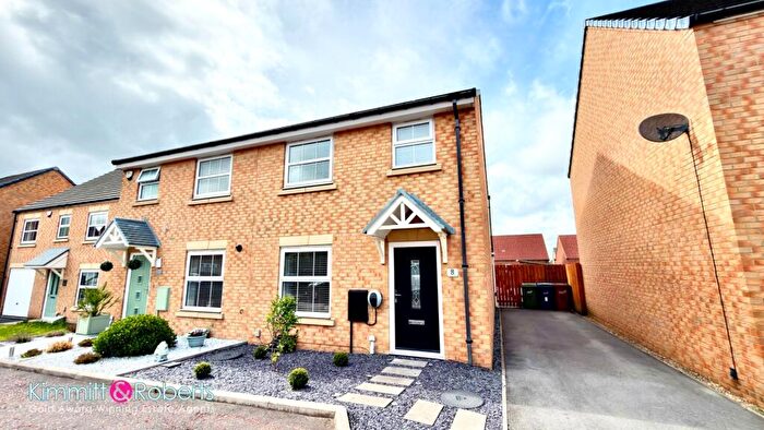 3 Bedroom Semi Detached House For Sale In Dunnock Way, Easington Lane, Houghton Le Spring, Tyne And Wear, DH5