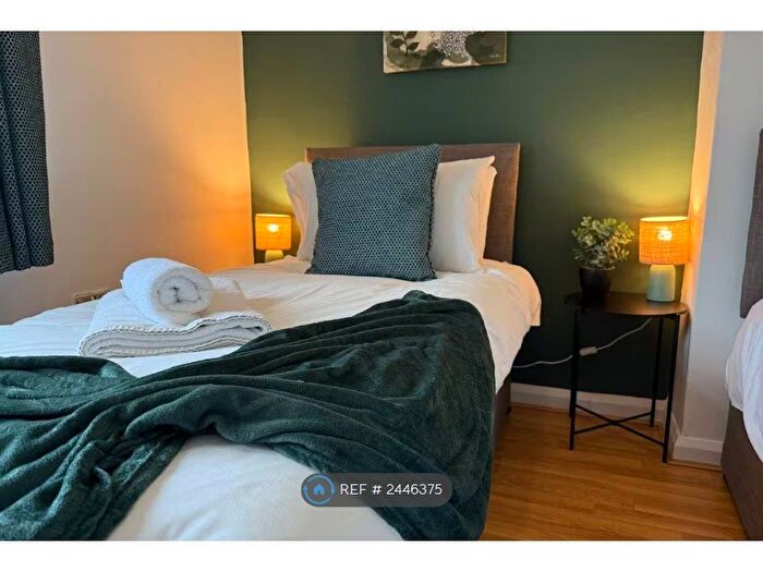 3 Bedroom Semi-Detached House To Rent In Allendale Avenue, Nottingham, NG8