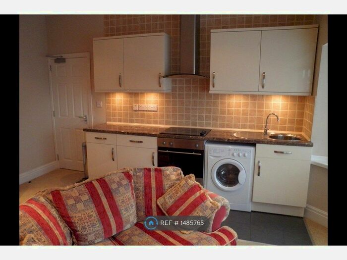 Studio To Rent In Carlin Gate, Blackpool, FY2