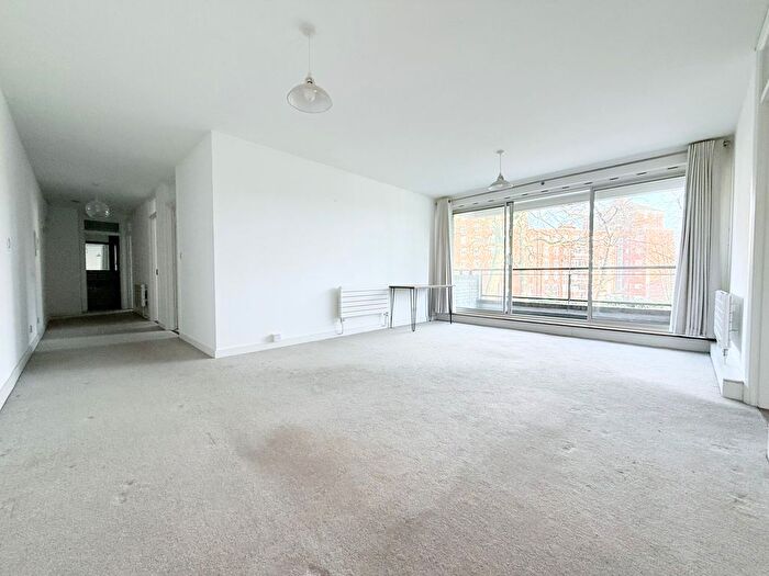 3 Bedroom Flat To Rent In St. Matthews Lodge, Oakley Square, Camden, NW1