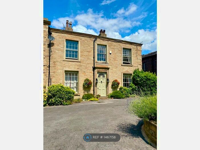 2 Bedroom Semi-Detached House To Rent In Hill Top House, Gomersal, Cleckheaton, BD19