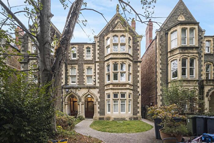 2 Bedroom Apartment For Sale In Cathedral Road, Cardiff, CF11