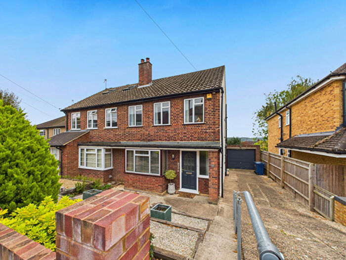 3 Bedroom Semi-Detached House For Sale In Barnhill Gardens, Marlow, Buckinghamshire, SL7