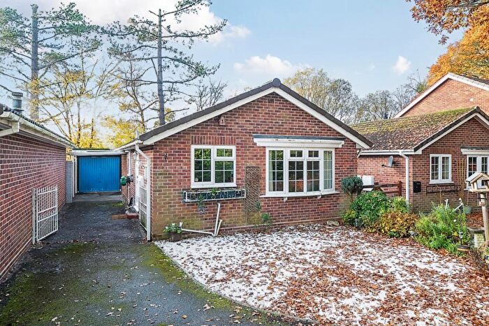 2 Bedroom Bungalow To Rent In Oak Coppice Close Bishopstoke, SO50