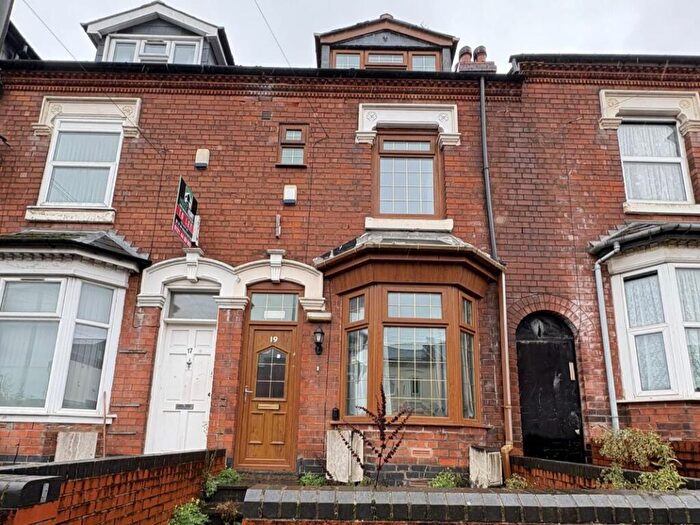 7 Bedroom House Of Multiple Occupation For Sale In Croydon Road, Bournbrook, Birmingham, West Midlands, B29