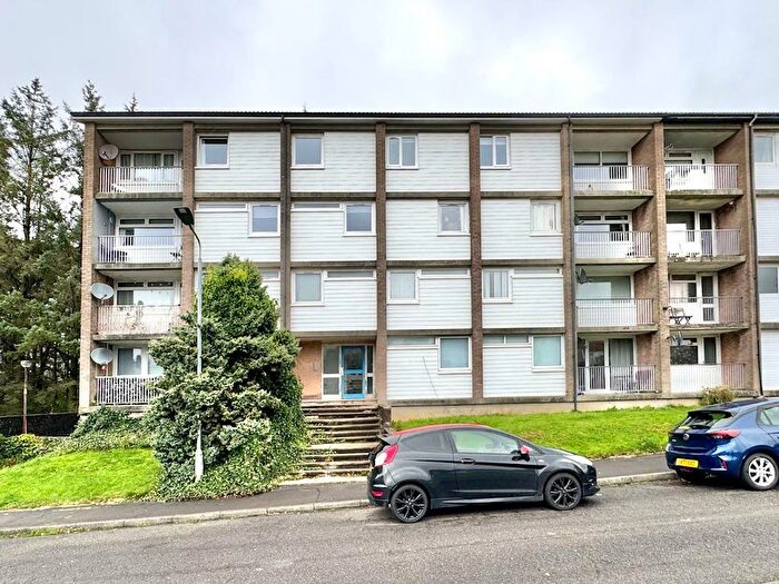 3 Bedroom Flat To Rent In Denholm Crescent, The Murray, East Kilbride, G75
