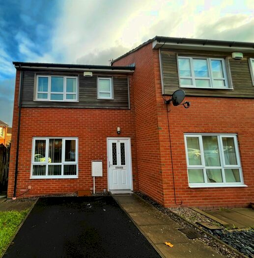 3 Bedroom Semi-Detached House To Rent In Maple Leaf Close, Ingol, Preston, PR2