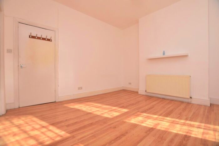 1 Bedroom Flat To Rent In Anerley Road London, SE19