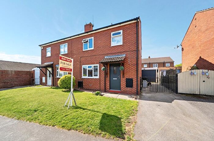 3 Bedroom Semi-Detached House For Sale In Cockret Road, Selby, YO8