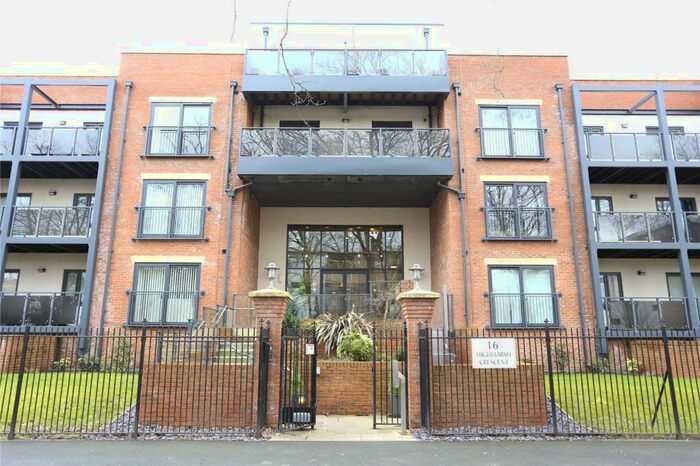 2 Bedroom Apartment To Rent In Highmarsh Crescent, West Didsbury, Manchester, M20