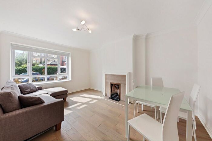 1 Bedroom Flat To Rent In Mapesbury Road London, NW2