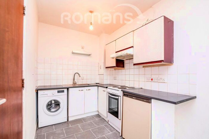 1 Bedroom Property To Rent In Camp Road, Farnborough GU14
