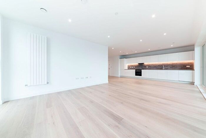 3 Bedroom Flat For Sale In Royal Crest Avenue, London, Greater London, E16