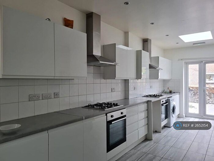 7 Bedroom Terraced House To Rent In Tottenham, London, N15