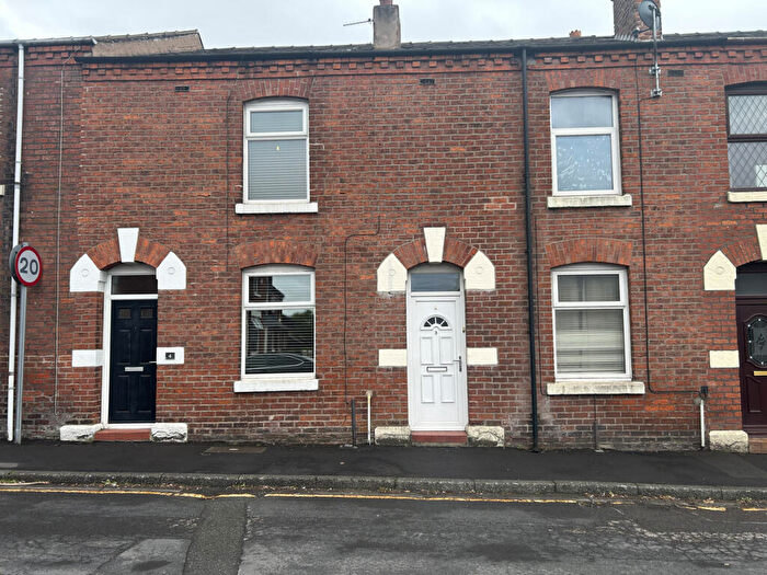 3 Bedroom Terraced House To Rent In Broad Street, Leyland, PR25