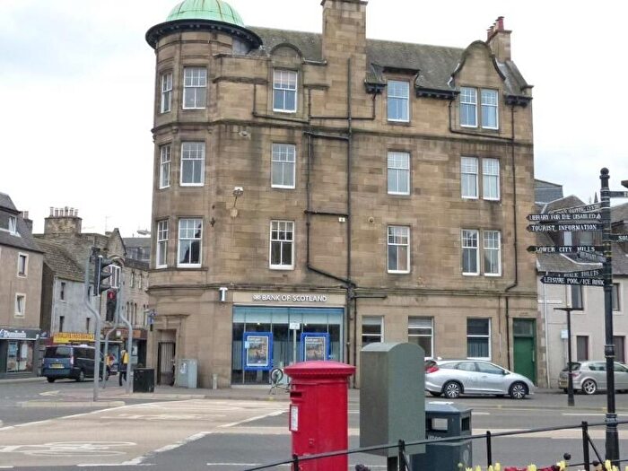 2 Bedroom Flat To Rent In Canal Crescent, Perth, PH2