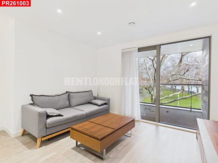2 Bedroom Flat To Rent In Saunders Ness Road, London, E14