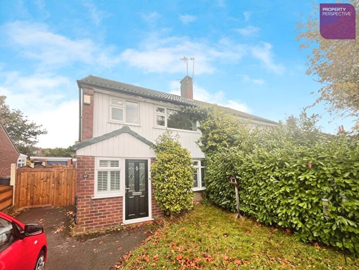 3 Bedroom Semi Detached House For Sale In Maple Avenue, Poynton, Stockport, SK12