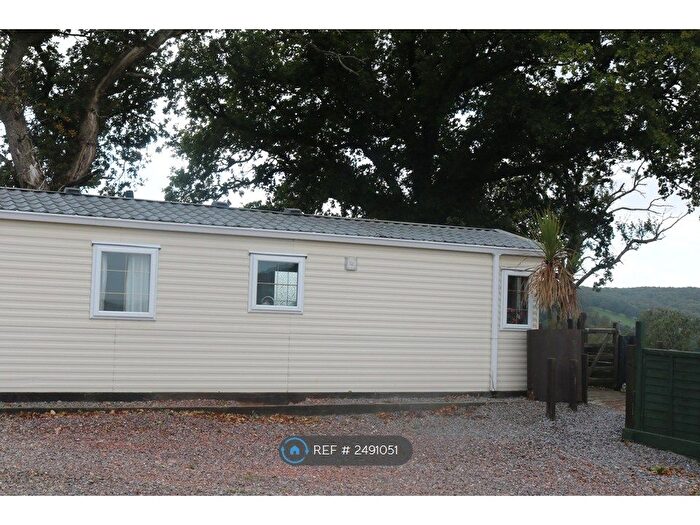 2 Bedroom Park Home To Rent In Shute, Axminster, EX13