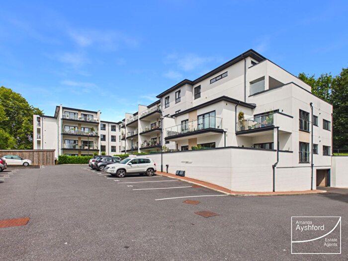 2 Bedroom Flat For Sale In Southfield Road, Paignton, TQ3