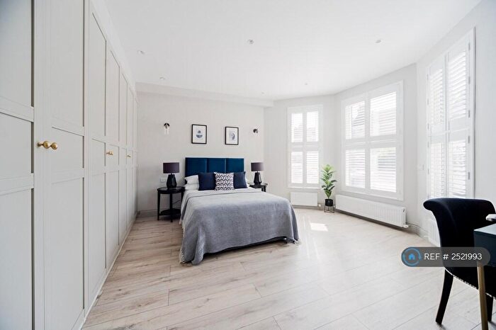 3 Bedroom Maisonette To Rent In Albert Road, London, N22