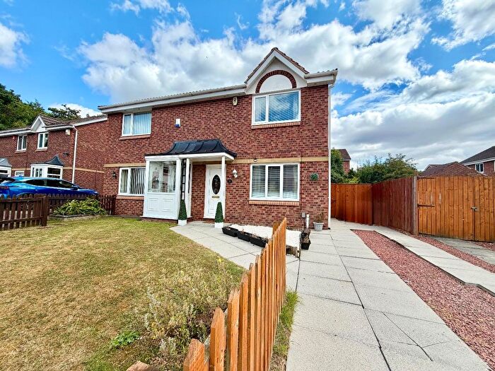 3 Bedroom Semi Detached House For Sale In Lynmouth Close, Hemlington, Middlesbrough, TS8