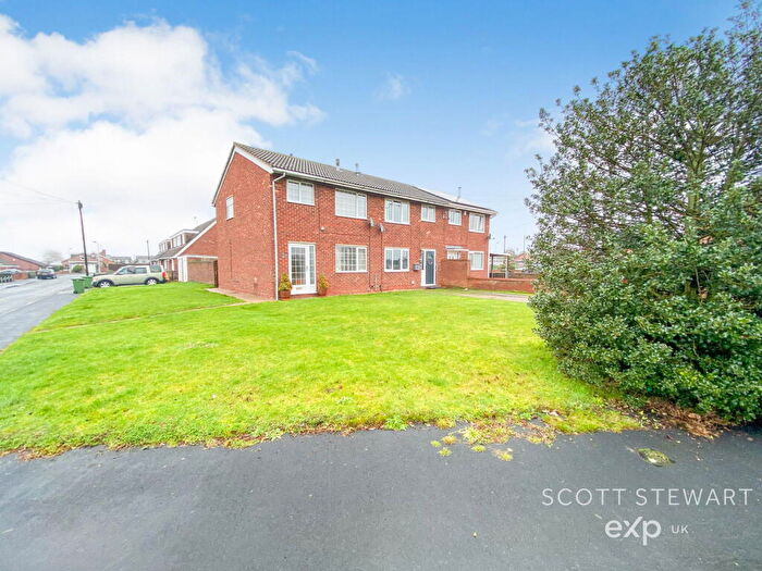 3 Bedroom Semi Detached House For Sale In Thurning Avenue, Peterborough, PE2