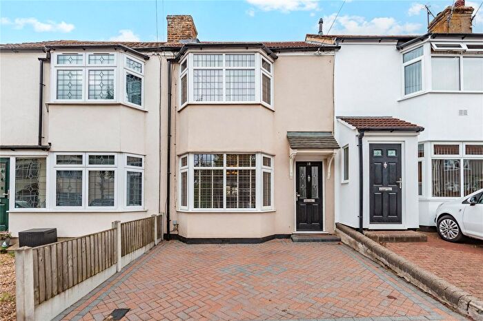 2 Bedroom Terraced House For Sale In Benets Road, Hornchurch, RM11