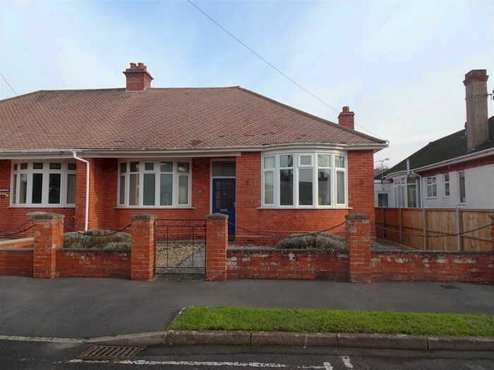 3 Bedroom Bungalow To Rent In Elms Close, Taunton, TA1