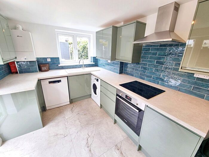 4 Bedroom Property To Rent In Melford Road, Leytonstone, E11