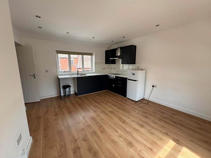 1 Bedroom Flat To Rent In Compton Road, Wolverhampton, WV3