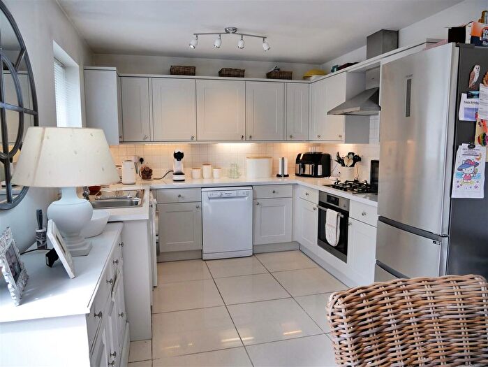 3 Bedroom Semi-Detached House For Sale In Minnow Close, Calne, SN11