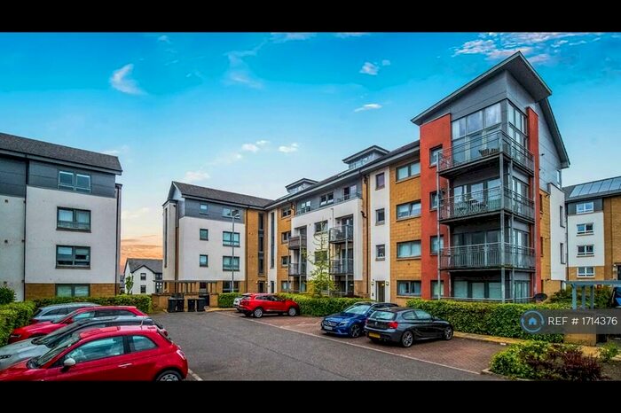 3 Bedroom Flat To Rent In Leyland Road, Motherwell, ML1