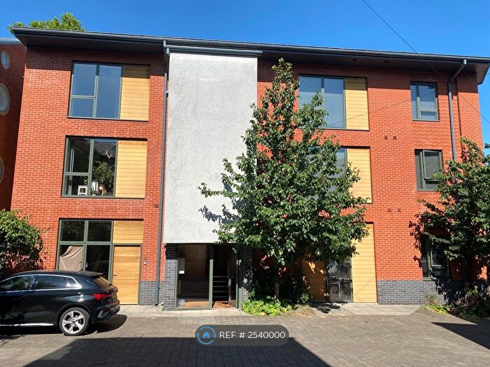 2 Bedroom Flat To Rent In Bath Street, Nottingham, NG1