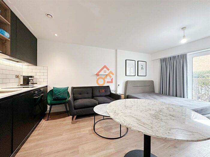Studio To Rent In Fairbank House, Beaufort Square, London, NW9