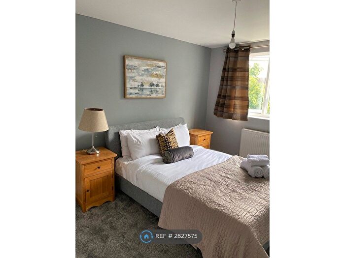 2 Bedroom Flat To Rent In Duckett Road, London, N4