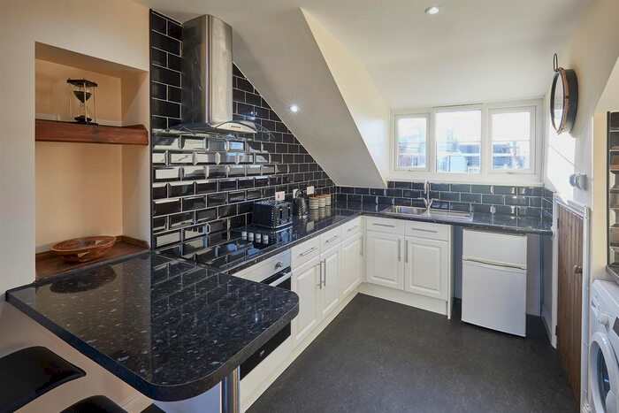 1 Bedroom Flat To Rent In Dundas Street, Saltburn-By-The-Sea, TS12