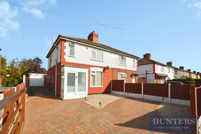 3 Bedroom Semi Detached House For Sale In Northfield Avenue, Wigston, LE18