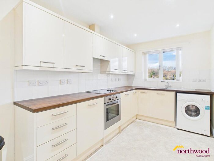 2 Bedroom Apartment To Rent In Victoria Street, Silverdale, ST5