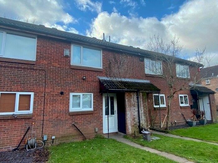 2 Bedroom Property To Rent In Fairview Close, St. Mellons, Cardiff, CF3