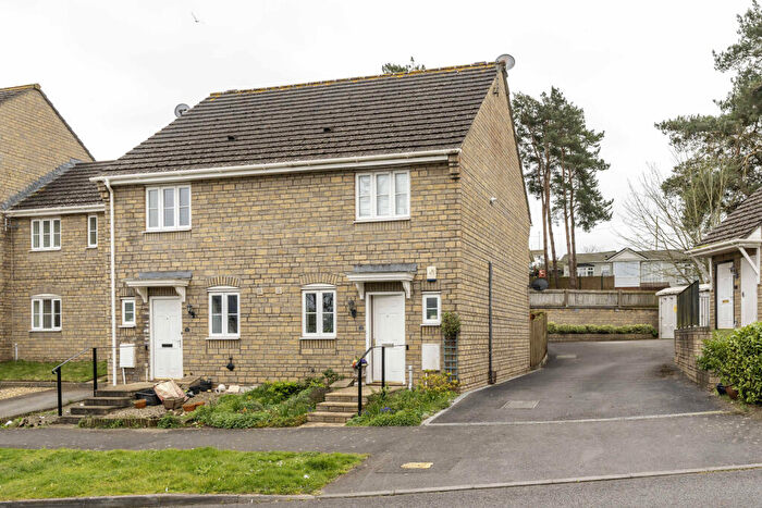 2 Bedroom Semi Detached House For Sale In Charlcombe Rise, Portishead, BS20