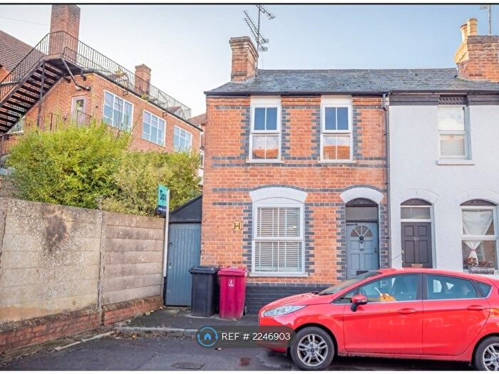 2 Bedroom End Of Terrace House To Rent In Blenheim Gardens, Reading, RG1